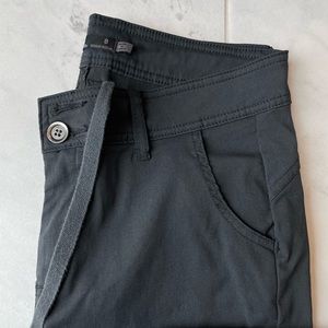 Prana Halle size 8 regular. Black